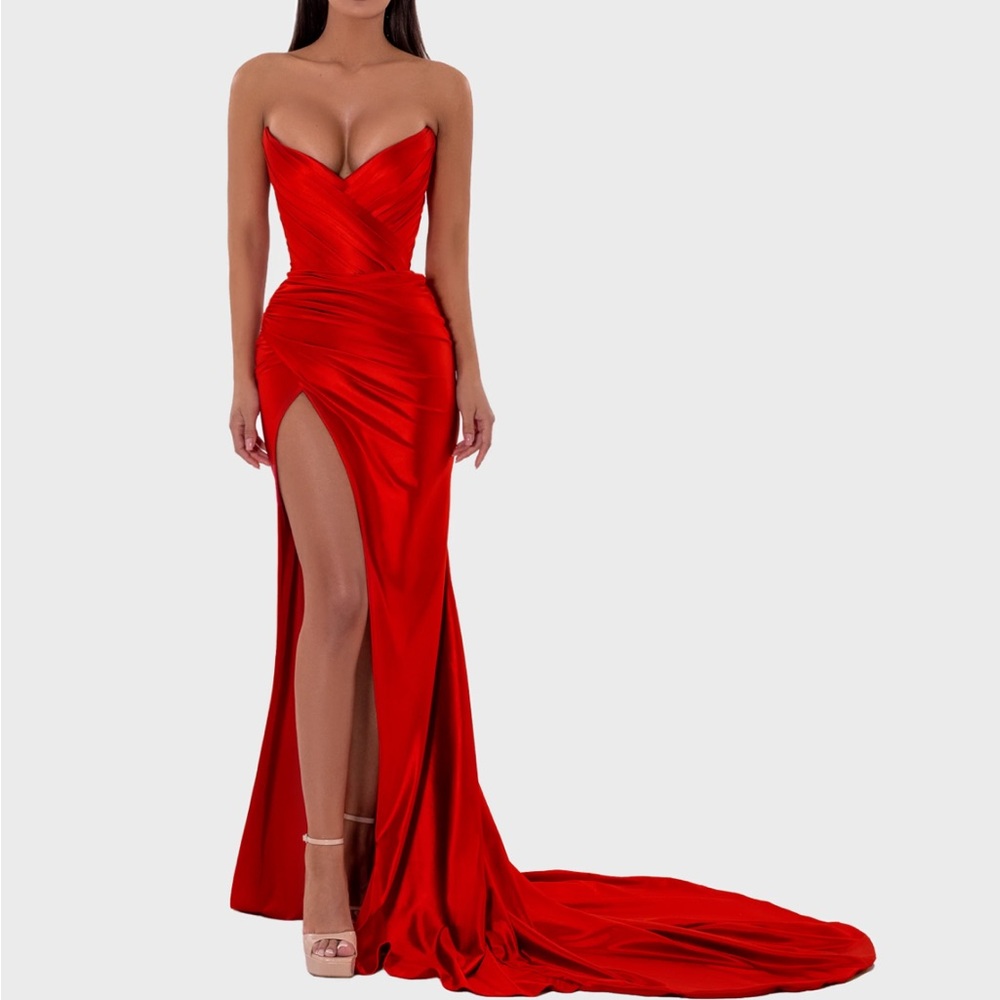Albina Dyla Strapless Red Satin Evening Gown with High Slit